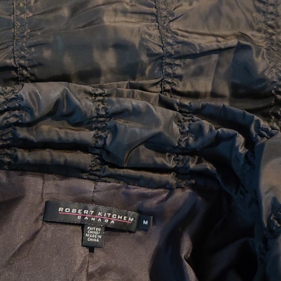 NEW Robert Kitchen Canada Womans Vest - Picture 4 of 6